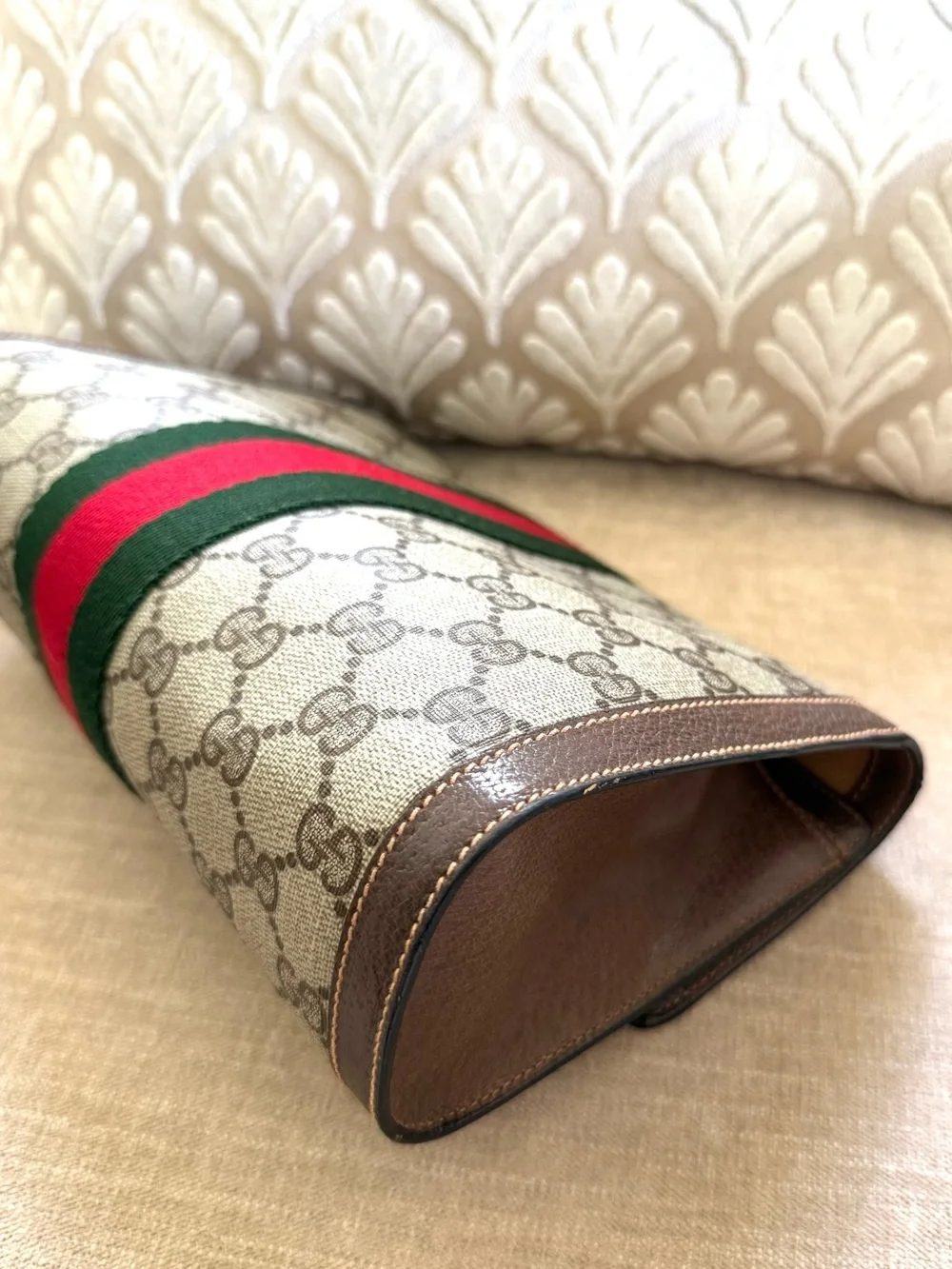 N/A authentic gucci